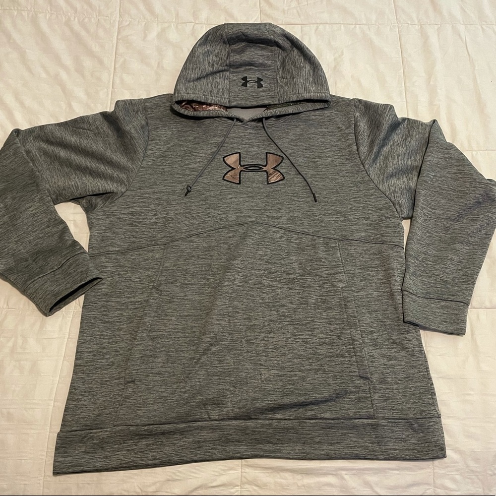 Men’s Under Armour hoodie